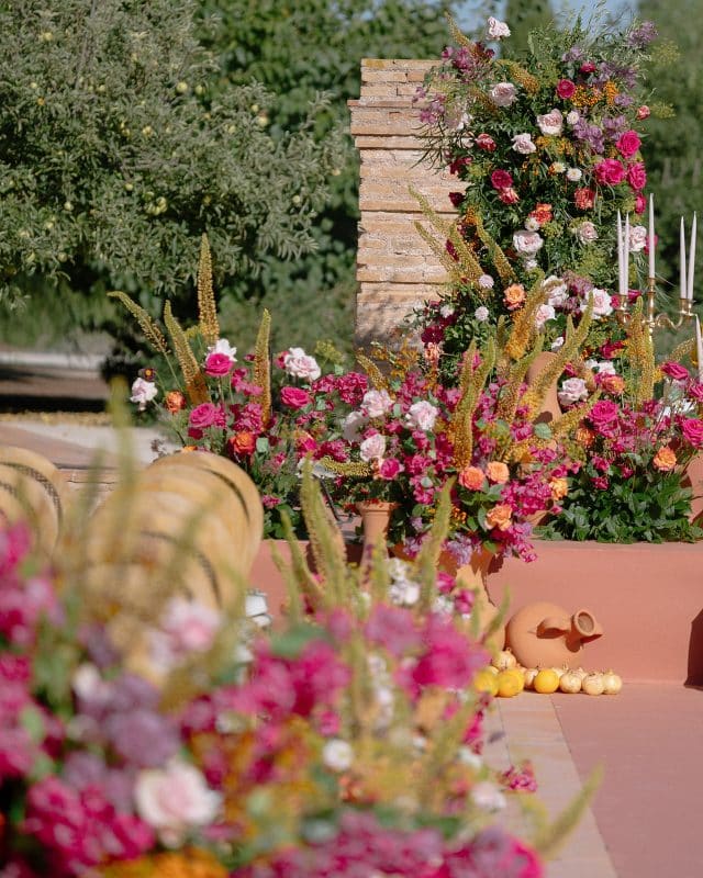 Persian wedding in Spain. Sofreh. Cartuja de Ara Christi