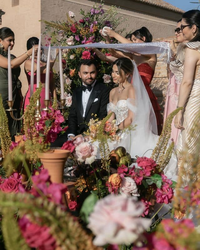 Persian wedding in Spain. Sofreh. Cartuja de Ara Christi