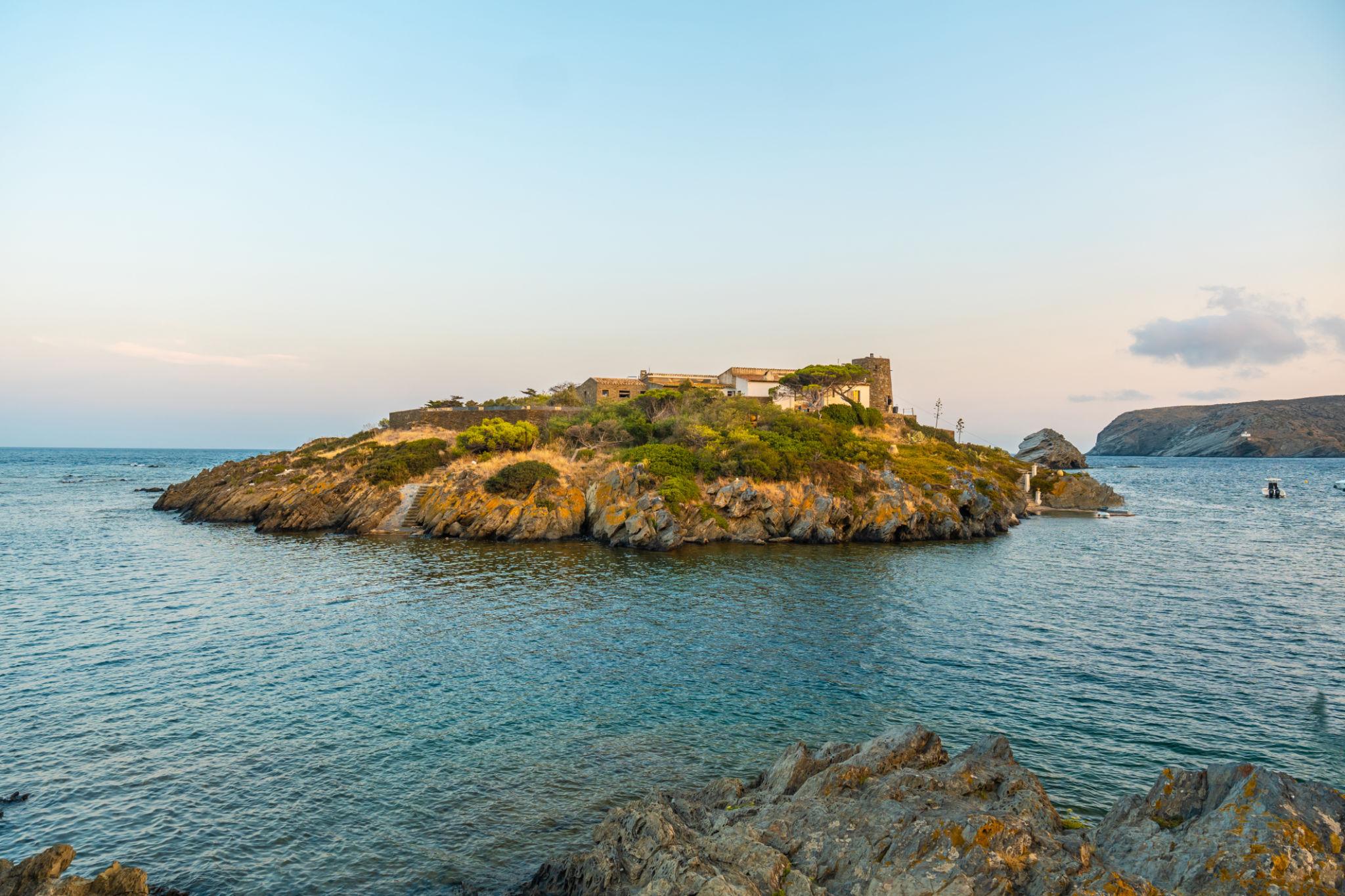 Private island destination wedding at S'Arenella near Cadaqués on the Costa Brava